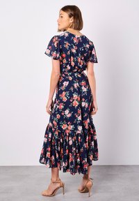 Apricot FLORAL WRAP - Vestido largo - navy