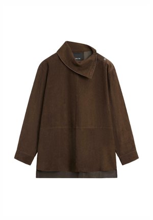 Bruine suède lange mouwen jas met hoge asymmetrische kraag en drukknoopsluiting, losse pasvorm en rechte zoom.