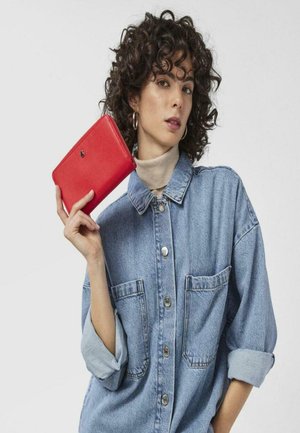 Tous Monedero - rojo