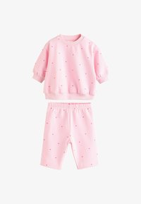 Kijelölve, pink red heart print