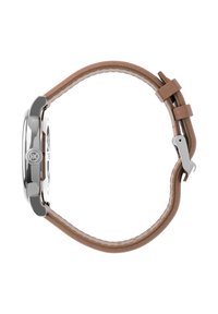 Ronde zilverkleurige horloge met een bruine leren band, voorzien van een gestructureerde afwerking, een metalen kroon en accenten van roestvrij staal.