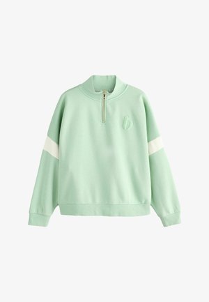 Felpa verde menta con collo alto e mezza cerniera, caratterizzata da una striscia bianca sulle maniche e un dettaglio del logo ricamato.