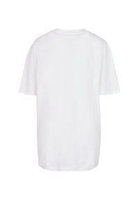 White short-sleeve t-shirt, cotton material, relaxed fit, rounded neckline, seamless shoulder seams, no graphics or embellishments.