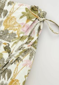 REGULAR FIT - Gonna a campana - ecru jungle print