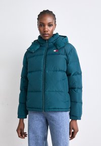 Tommy Jeans ALASKA PUFFER - Jakna ispunjena paperjem - deep seawater