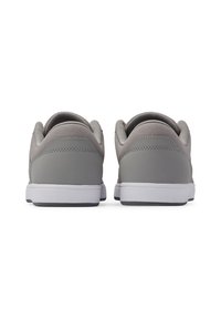 DC Shoes CRISIS 2 - Tréningová obuv - black/grey/white - combo