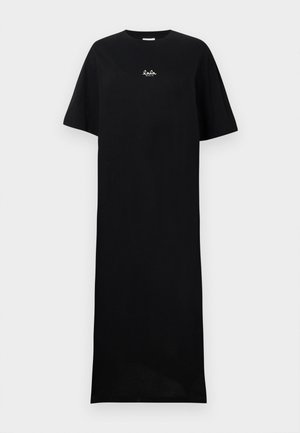 Črna bombažna obleka s kratkimi rokavi, okrolim izrezom in majhnim belim logotipom spredaj. Ravna silhueta brez vzorcev.