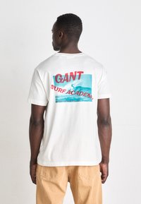 GANT WASHED GRAPHIC - Camiseta estampada - eggshell