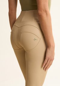 Freddy PUSH UP  VITA ALTA SUPERSKINNY ELLE - Pantalones - irish cream