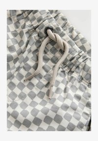 Non sélectionné, neutral checkerboard