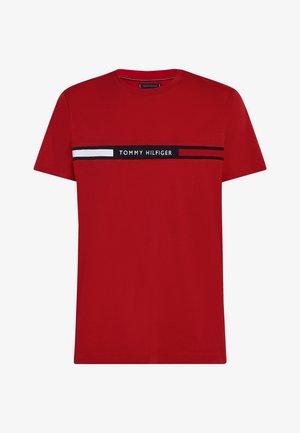 Tommy Hilfiger, HILFIGER CHEST INSERT TEE - Printtipaita - medium red