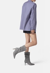 L37 Bottes - grey