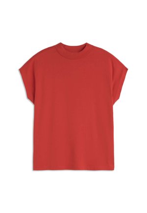 Rotes T-Shirt mit kurzen Ärmeln und Rundhalsausschnitt, locker geschnitten und mit leicht verlängerten Schulternähten, auf weißem Hintergrund präsentiert.