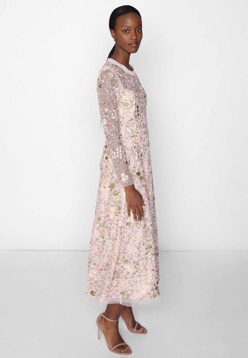 Damen Bekleidung | Needle & Thread MAVIS GARDEN BALLERINA DRESS Cocktailkleid/festliches Kleid petal pink/pink - YL86367 Damen Bekleidung | Needle & Thread MAVIS GARDEN BALLERINA DRESS Cocktailkleid/festliches Kleid petal pink/pink - YL86367