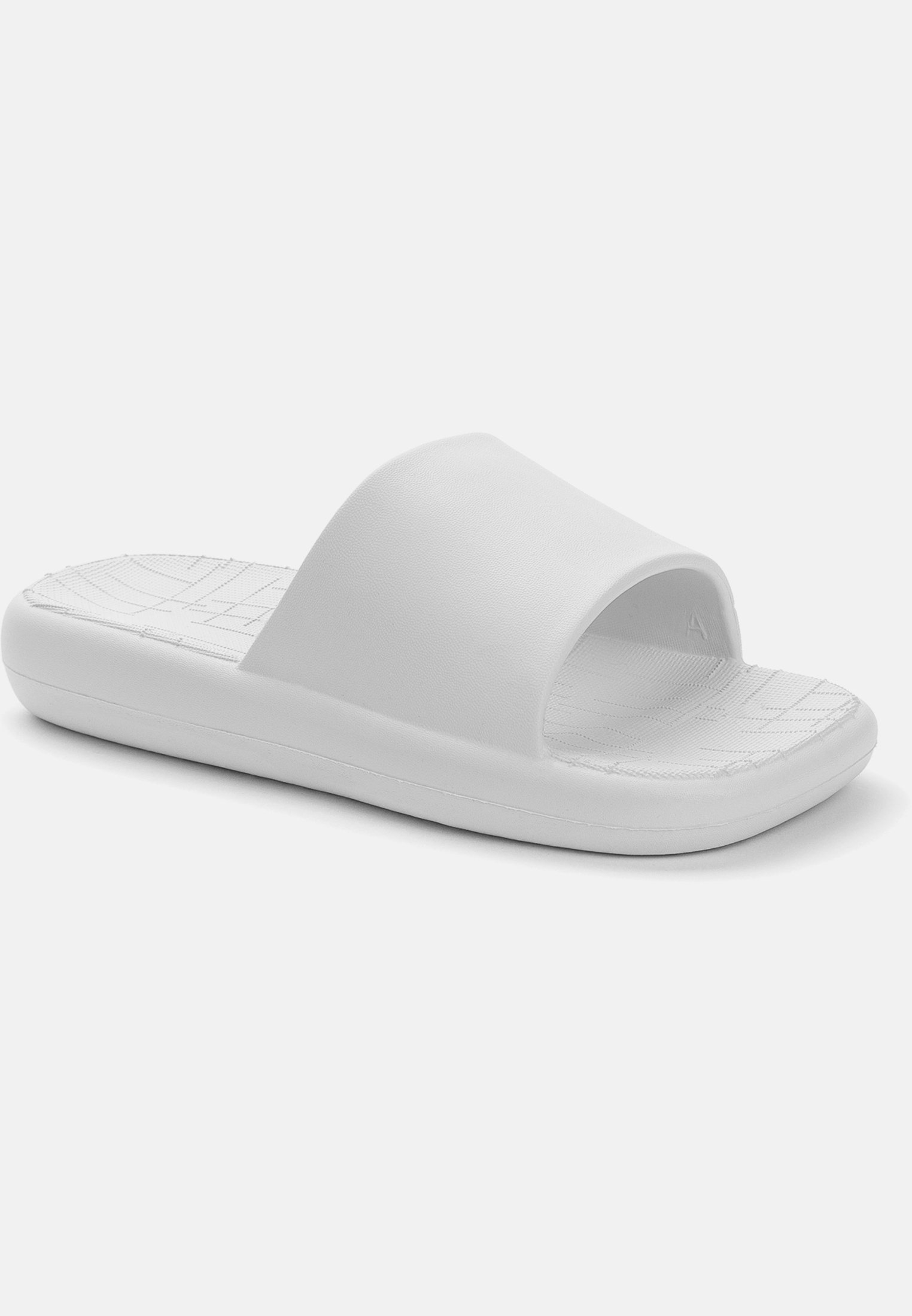 Chanclas Adidas negras con letras en blanco- Entrega 24 horas - 25,00 €