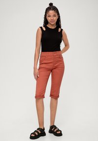 QS SLIM - Shorts - papaya