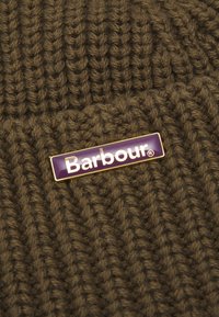 Barbour MOSELY BEANIE HAT UNISEX - Kootud müts - light sage