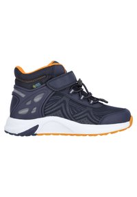 Mørkeblå, vandtætte sneakers i mid-top design med orange accent, struktureret overdel og en hvid sål med orange mønster samt justerbar snørebinding.