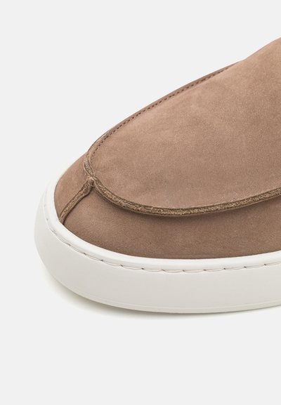 Filling Pieces SIGNATURE LOAFER - Παπούτσια χωρίς κορδόνια - taupe