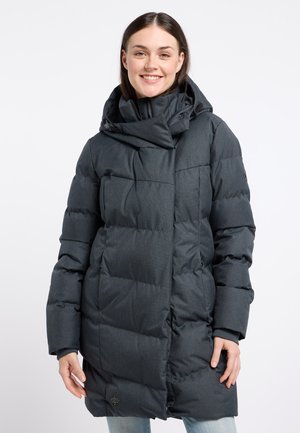 Gevoerde donkergrijze parka met een hoge kraag en capuchon, featuring een ritssluiting en elastische boorden. Logo-detail aan de onderkant links.