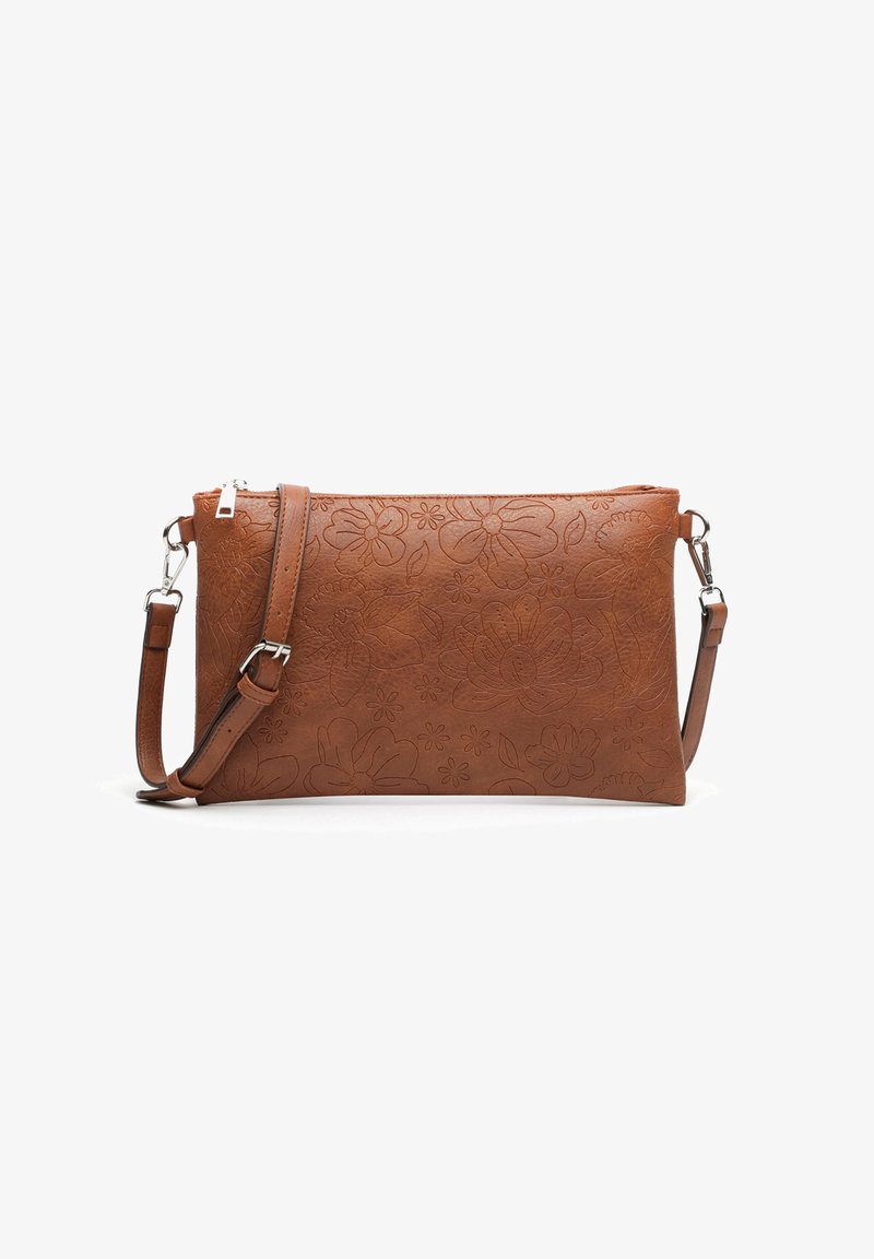 Borsa a tracolla in pelle marrone con impressioni floreali, chiusura con zip e tracolla regolabile. Tessuto liscio, forma rettangolare e dettagli in metallo argentato.