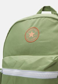 Converse BACKPACK PENCIL CASE SET - Pernica - alligator friend