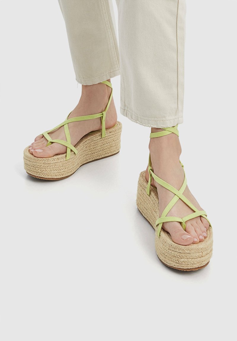 sandales plateforme pull and bear