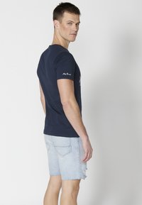 Koroshi SHORT SLEEVE  - Marškinėliai su spaudiniu - navy