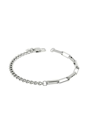 Bracciale in argento con elementi a catena e interconnessi, con una finitura liscia e una chiusura sicura.