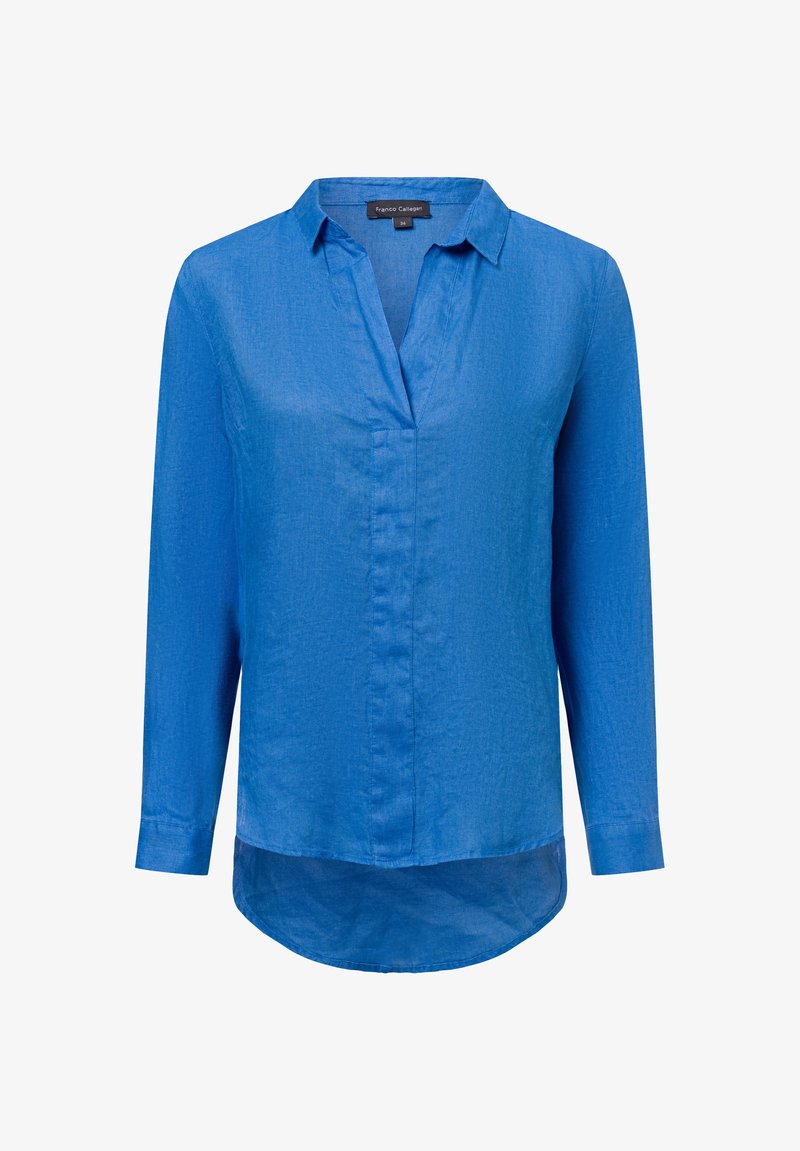 Blaues Langarmhemd aus glattem Stoff, mit einem Spitzkragen, Knopfleiste und einem asymmetrischen Saum mit abgerundetem Boden.