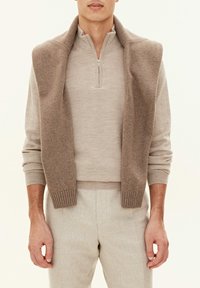 Oscar Jacobson MARLON HALF ZIP - Trui - baked beige