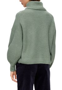 s.Oliver OVERSIZED - Strickpullover - salbeigrün