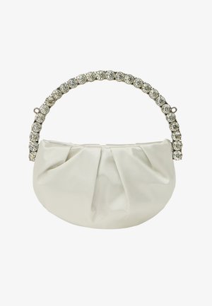 Biała satynowa torebka z plisowanym materiałem i uchwytem ozdobionym kryształkami, charakteryzująca się zaokrąglonym kształtem i gładką fakturą.