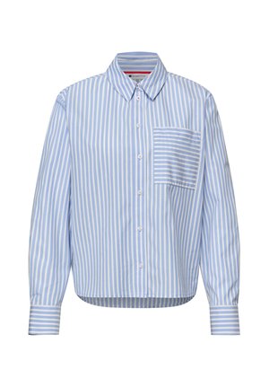 Langærmet skjorte med knapper, med blå og hvide lodrette striber samt kontrasterende vandrette striber på brystlommen og manchetterne.