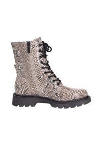 Bottine de combat à mi-hauteur avec lacets et fermeture éclair sur le côté, motif serpent beige et noir, et semelle en caoutchouc épais avec des crampons profonds.