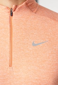 Nike Performance Camisola de manga comprida - orange trance arctic orange