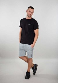 Alpha Industries AI  - Shorts - grey heather