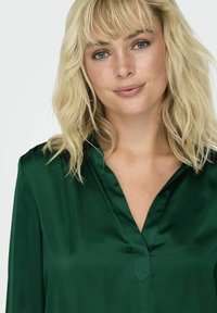 ONLY ONLZORA - Blouse - evergreen