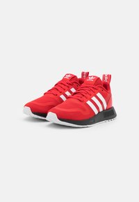 adidas Originals MULTIX UNISEX - Sneakers - vivid red/footwear white/core black