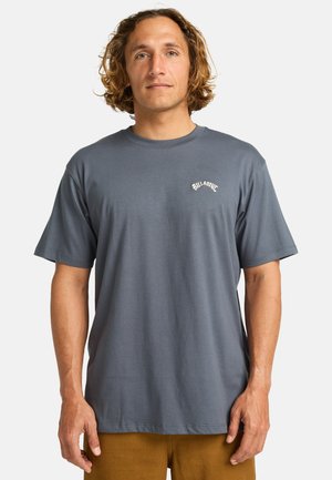 ARCH CREW SS - Basic T-shirt - krq
