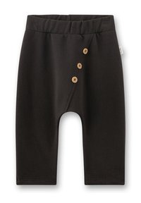 Schwarze Babyhosen mit elastischem Bund und drei Holzknöpfen in einer diagonalen Linie auf der rechten Vorderseite.