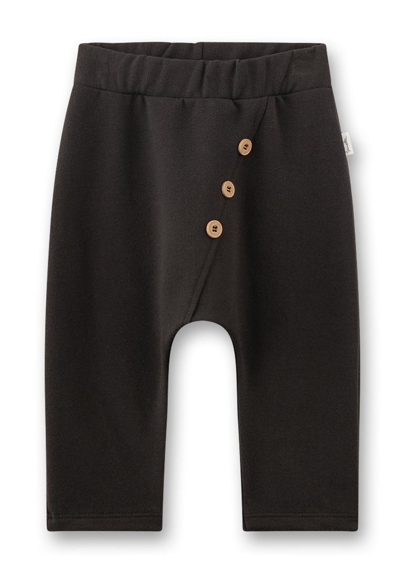 Schwarze Babyhosen mit elastischem Bund und drei Holzknöpfen in einer diagonalen Linie auf der rechten Vorderseite.
