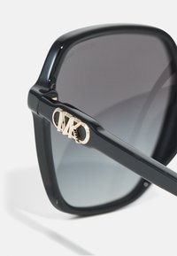 Michael Kors JASPER czarny