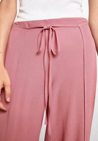 Mango Kids Hlače - pink