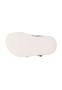 Plochá podrážka sandálů vyrobená z texturovaného bílého gumového materiálu. Obsahuje mírně vzorovaný povrch a tři vodorovné drážky.