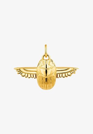 Colgante de escarabajo dorado con alas y cuerpo detallados. Presenta un acabado pulido y texturas intrincadas. Incluye un lazo para su sujeción.