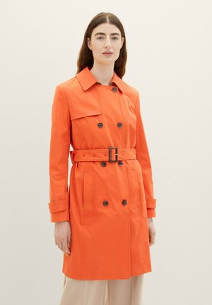 Trenchcoat - fever red