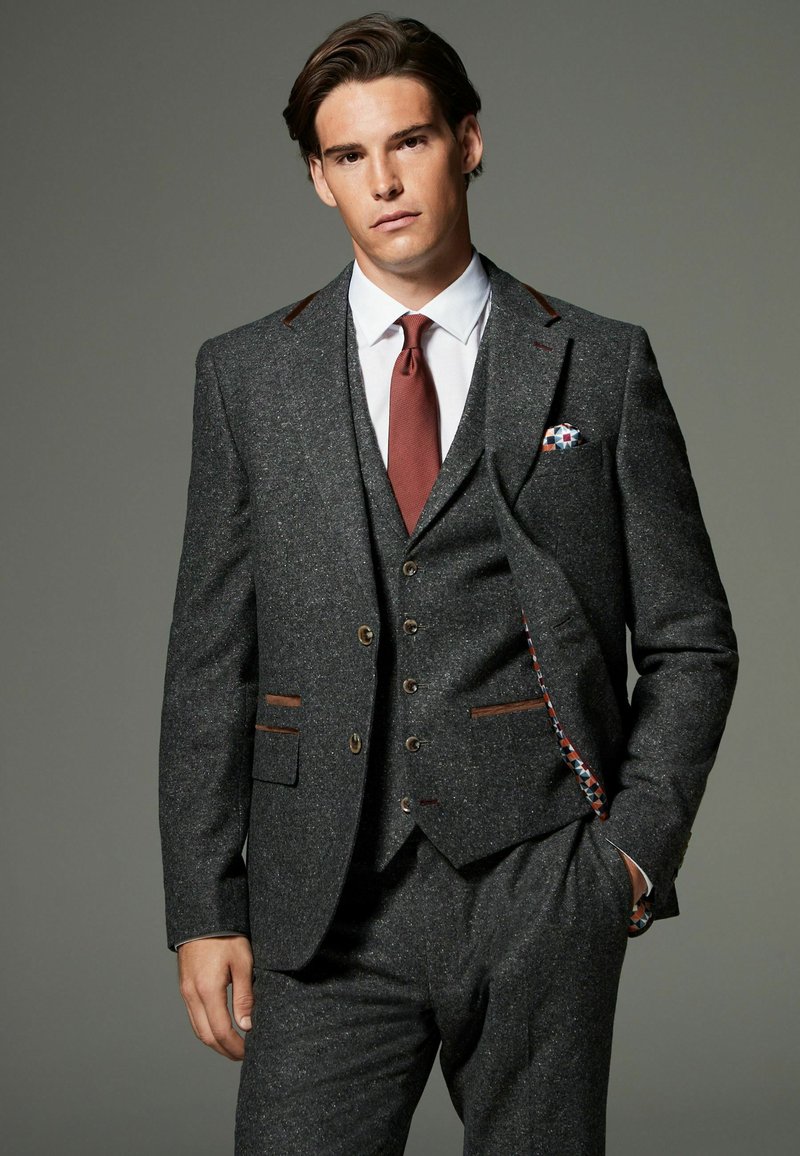 Next REGULAR FIT TRIMMED  NEPPY DONEGAL  - Jakkesæt blazere - charcoal grey