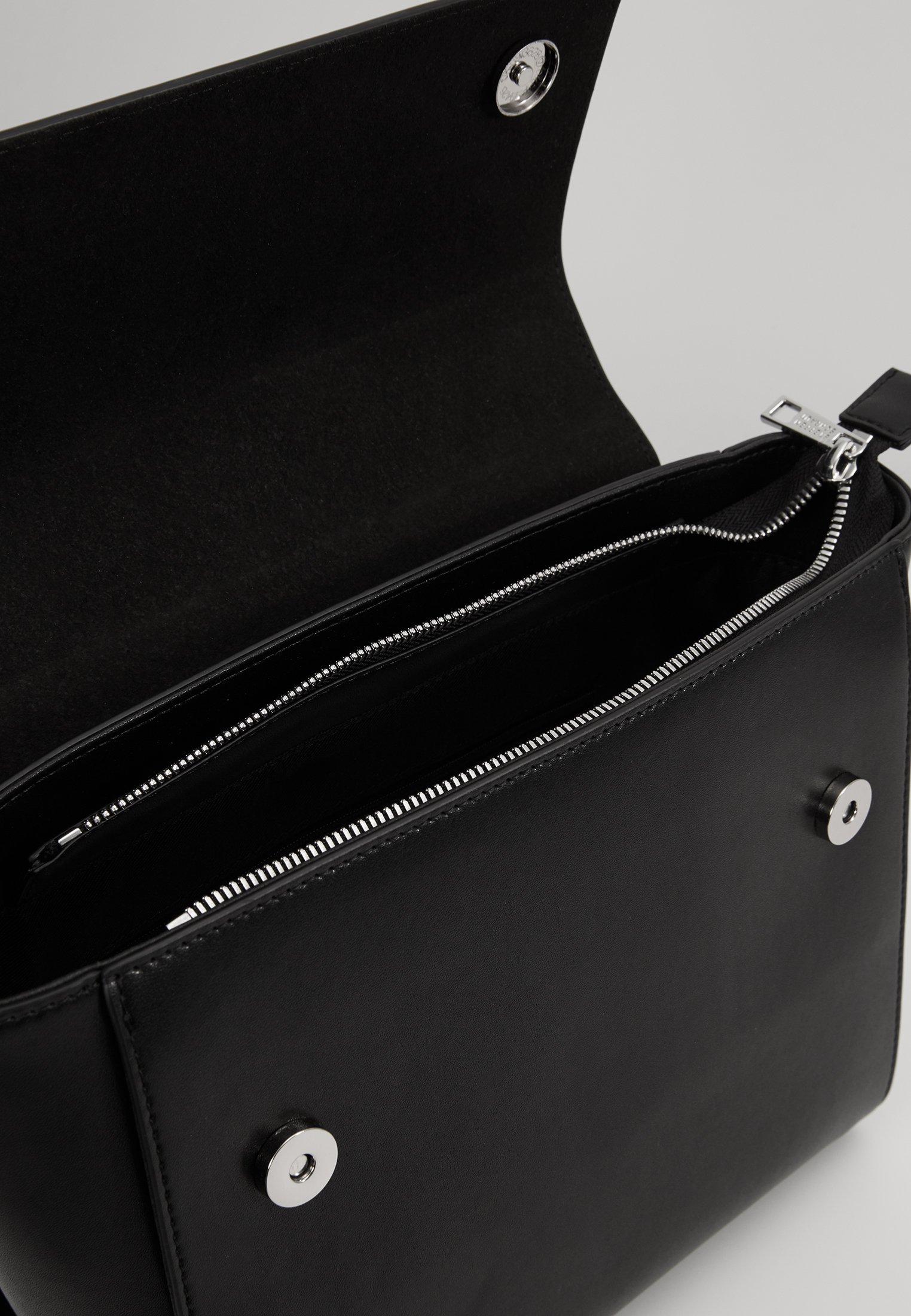 Steffen Schraut GIGI Håndveske black Zalando.no Steffen Schraut GIGI Håndveske sand Zalando.no