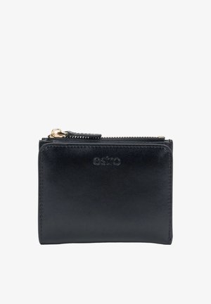 Czarny skórzany portfel na zamek błyskawiczny z tłoczonym napisem "estro" z przodu i złotym suwakiem.